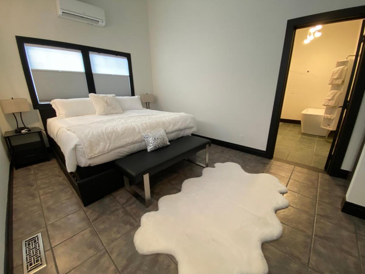 אלנסבורג Icon Inn מראה חיצוני תמונה