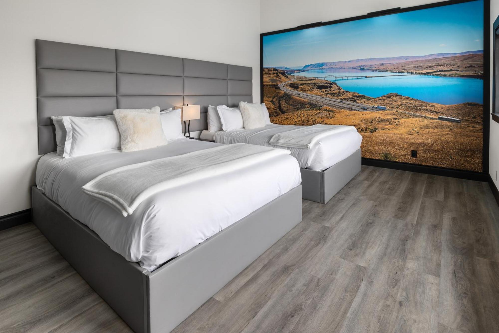 אלנסבורג Icon Inn מראה חיצוני תמונה